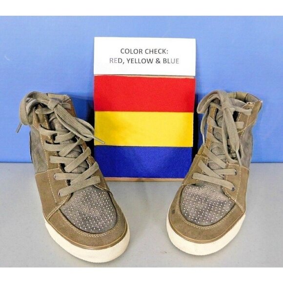 AMERICAN EAGLE OUTFITTERS TAN-ISH GRAY SNEAKERS, GYM SHOES, WOMAN'S SIZE 7 - Picture 3 of 11